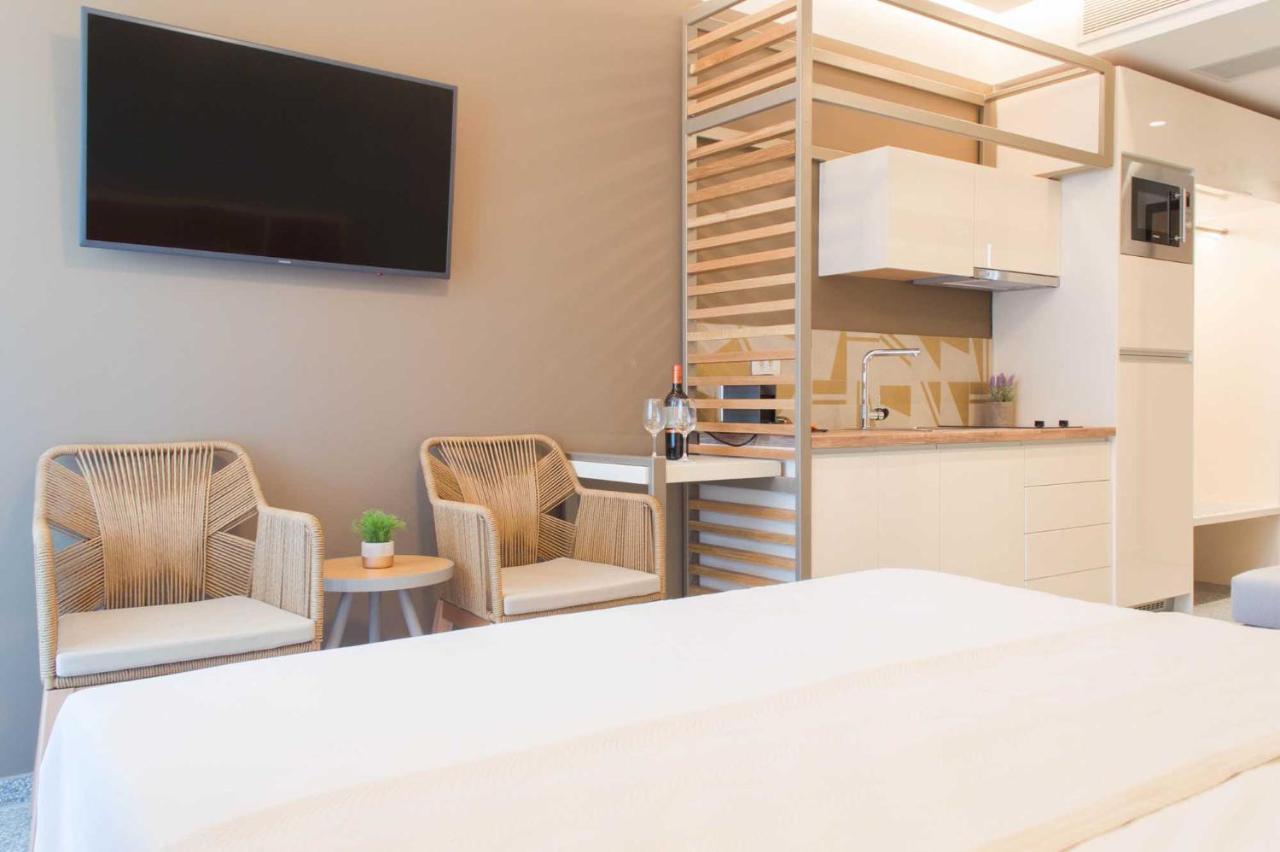 Eco Green Residences & Suites Toroni Exterior photo